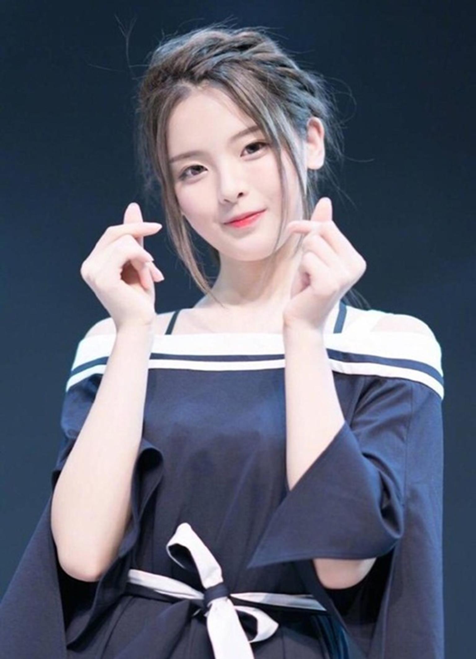 Không phải Lưu Diệc Phi, sao nữ 21 tuổi này được bình chọn đẹp nhất Trung Quốc-13