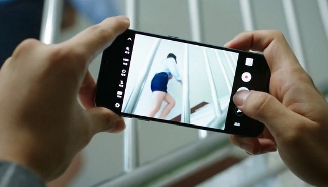 Để không trở thành nạn nhân của clip quay lén như vụ Senguri, chị em nên đề phòng bằng các cách dưới đây-4