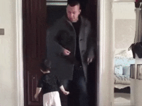 Cứ tưởng bố luôn là nhất với con gái, nào ngờ lại bị chàng trai này