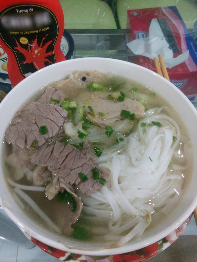 Đọc xong loạt tin nhắn của chàng shipper gửi cô khách đặt mua hủ tíu, bao nàng ghen tị: Người yêu còn chẳng ngọt ngào như thế-4