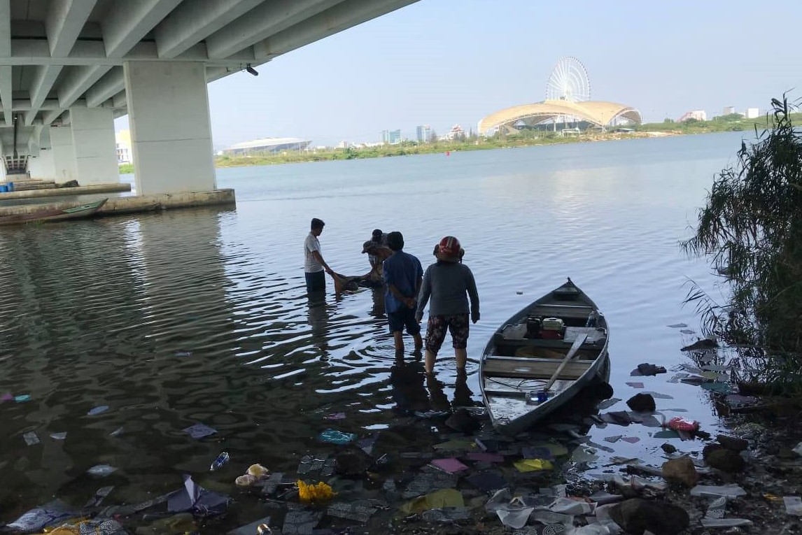 Phát hiện thi thể kỹ sư xây dựng nhảy cầu tự tử nghi do buồn chuyện gia đình-1