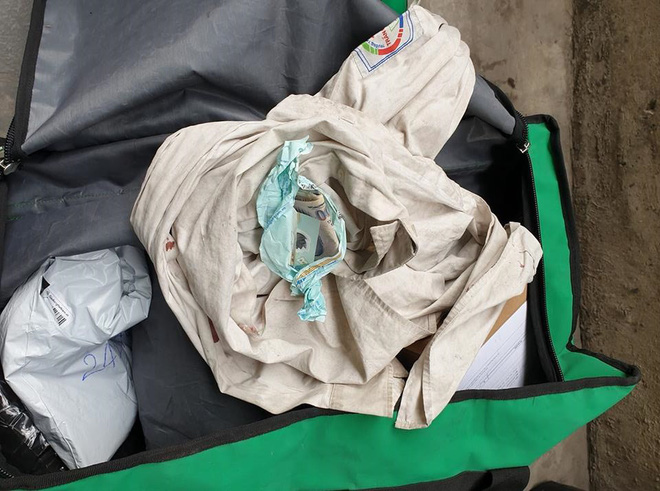 Shipper không phải công việc ngon ăn, nhìn những hình ảnh này bạn sẽ rõ-11