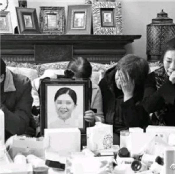 Uống nước trái cây thay thuốc, người phụ nữ tử vong sau 5 ngày sốt cao-2