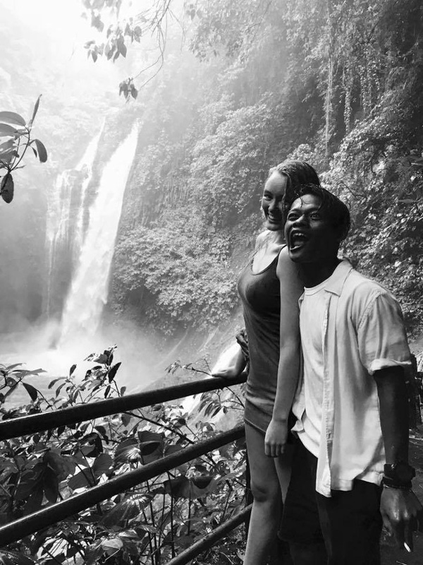 Trai kém sắc cưa được vợ đẹp ngời ngời khiến MXH sốt xình xịch và lời giải khiến ai cũng phải nghĩ không có gì là tự nhiên cả-7