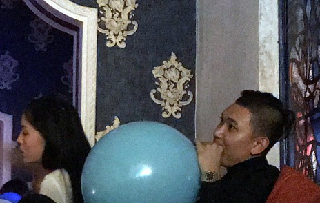 Bị mỉa mai chuyện thổi bóng cười trong quá khứ, Hoa hậu Kỳ Duyên phản ứng sắc sảo khiến người hỏi cũng phải thấy ngại ngùng-4