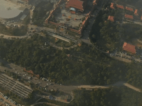 Video: Sự hoành tráng của ngôi chùa nghi vấn truyền bá vong báo oán, mỗi năm thu trăm tỷ đồng