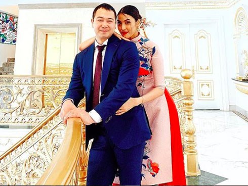 Chồng vừa thể hiện sự bực bội, Lan Khuê đã lập tức hỏi chuyện nhưng bất ngờ nhất là câu trả lời của ông xã cô