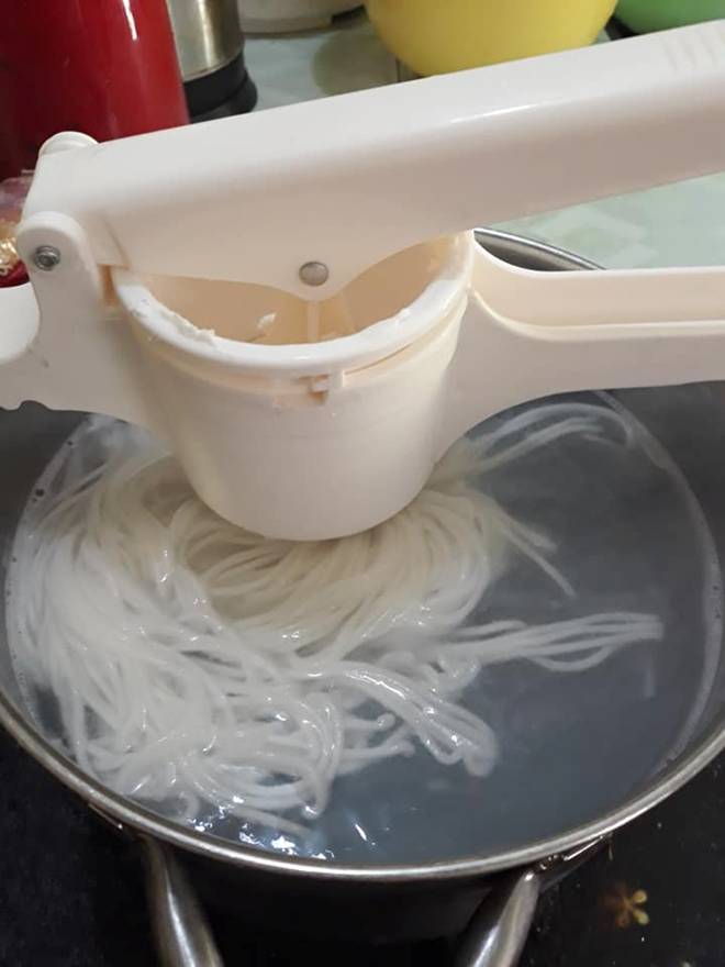 Cách tự làm bún tươi tại nhà, 100% thành công ngay từ lần đầu tiên-4