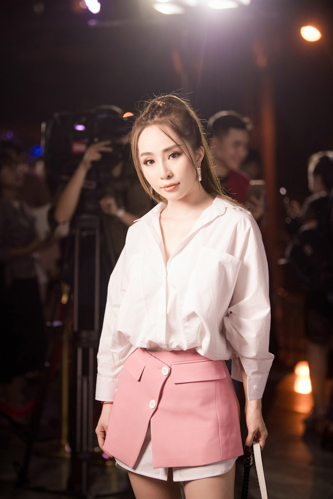 Cá sấu chúa Quỳnh Nga lần đầu xuất hiện sau tin ly hôn chồng với phong thái cực kỳ tự tin-7