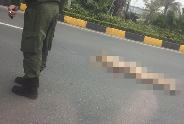 Cô gái ngoại quốc khỏa thân rơi từ cầu vượt xuống đất đã tử vong-2