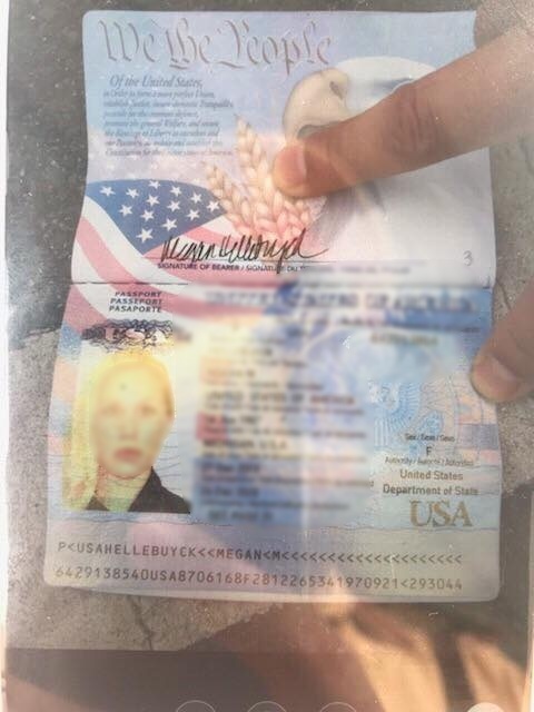 Cô gái ngoại quốc khỏa thân rơi từ cầu vượt xuống đất đã tử vong-3