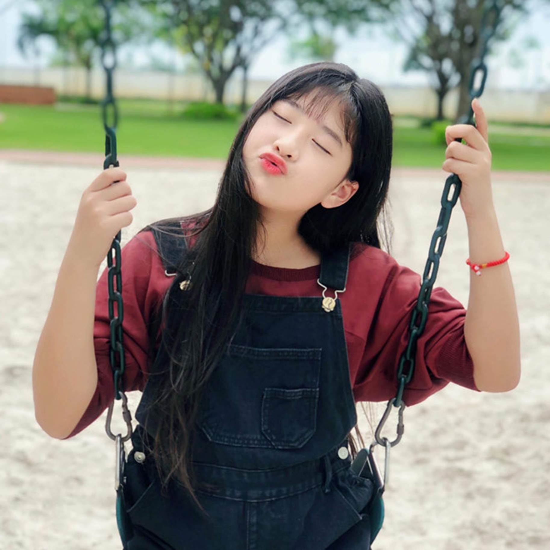 Con gái út Hồng Vân xinh đẹp, được khen giống Việt Trinh, Diễm Hương-2