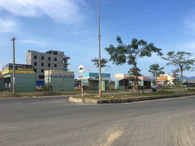 Đại gia ôtô bỏ hoang showroom, ôm tiền đổ về Đà Nẵng buôn đất-3