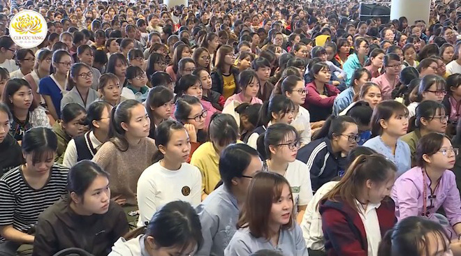 Chân dung cô Yến với những phát ngôn gây phẫn nộ: Đồng tính là quả báo, nữ sinh giao gà bị sát hại vì có ác nghiệp từ kiếp trước-2