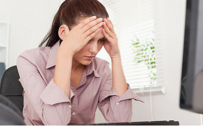 Hùng hổ đến khách sạn bắt gian, vậy mà vừa nhìn thấy người đàn bà đi bên cạnh bố chồng, tôi đã bủn rủn tay chân không dám lao vào-1