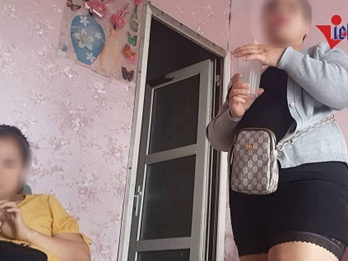 Chuyện lúc 0 giờ trong quán tẩm quất trá hình ở Hà Nội-3