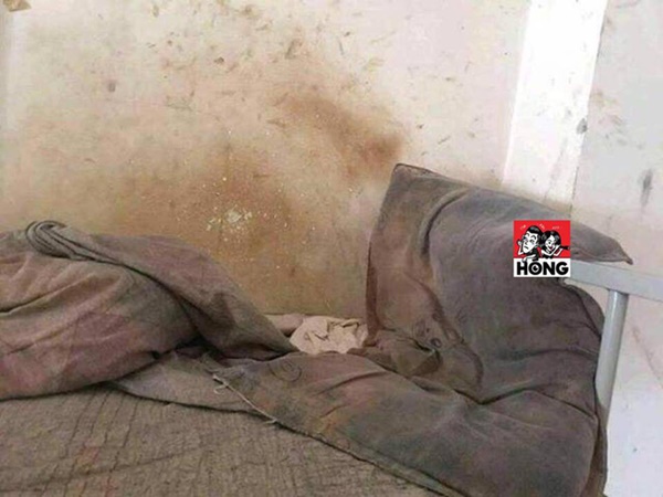 Phòng ký túc 4 năm của nam sinh khiến nhiều người toát mồ hôi khi mở cửa bước vào-3