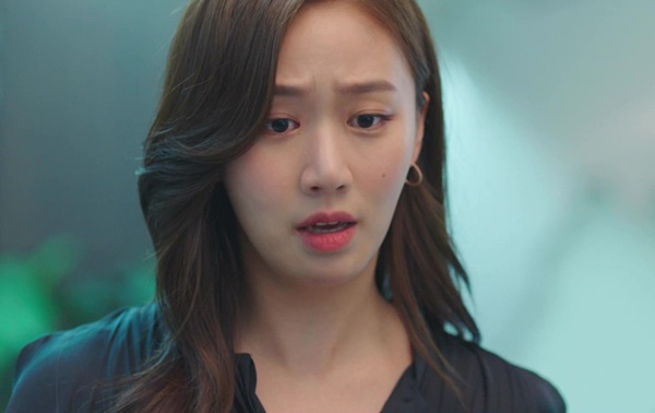 Con dâu nhờ giữ tiền mừng cưới, mẹ chồng vừa bóc phong bì vừa bĩu môi than lỗ vì đằng ngoại-2