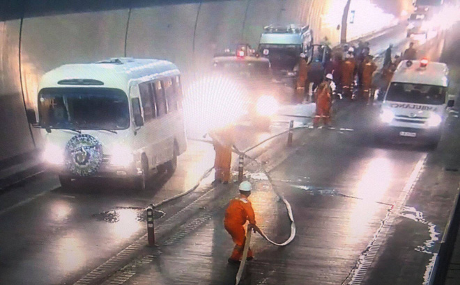 Xe đưa tang qua hầm Hải Vân bốc cháy, cảnh sát khẩn cấp sơ tán quan tài-1