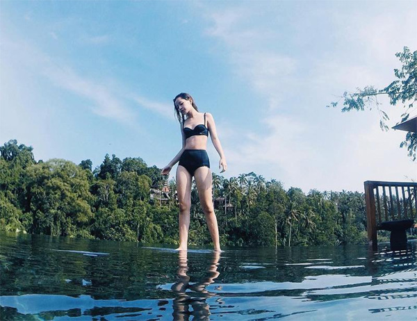 Cũng là bikini 2 mảnh, nhưng Chi Pu lại trở thành hai người hoàn toàn khác nhau-2