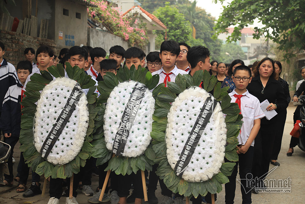 Không biết mặt bố, xa mẹ: Nam sinh chết đuối lạnh lẽo bên bà ngoại-12