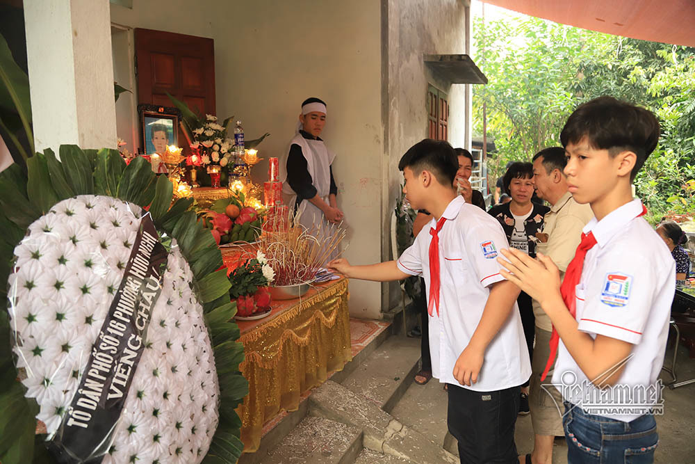 Không biết mặt bố, xa mẹ: Nam sinh chết đuối lạnh lẽo bên bà ngoại-3