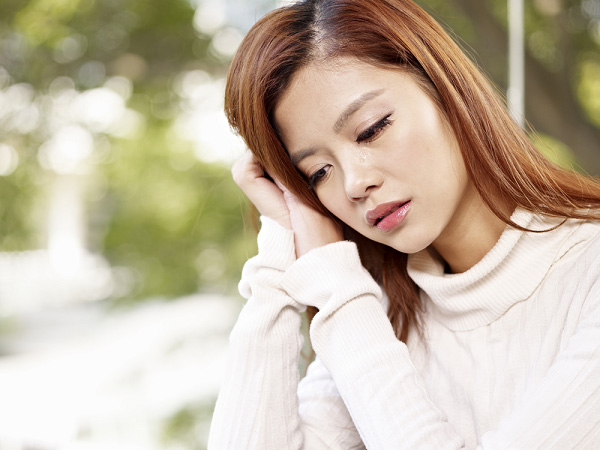 Thấy chồng tôi rửa bát, nấu ăn cho vợ, mẹ chồng không nói gì nhưng lại có hành động không chấp nhận được-1