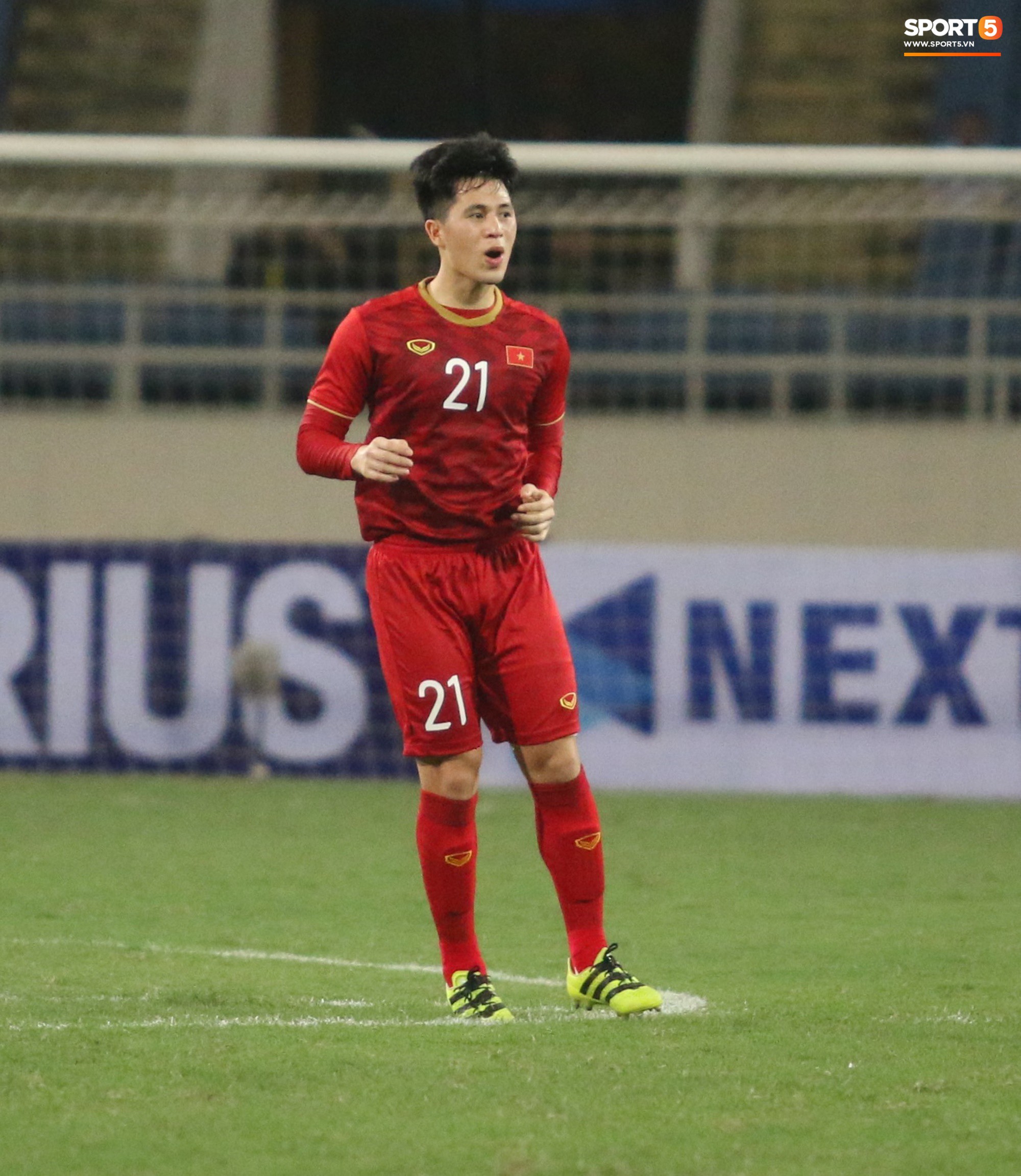 Cảm xúc của U23 Việt Nam ngày thắng đậm Brunei: Đình Trọng vẫn gắt gỏng, Thành Chung vạch áo cười xòa-1