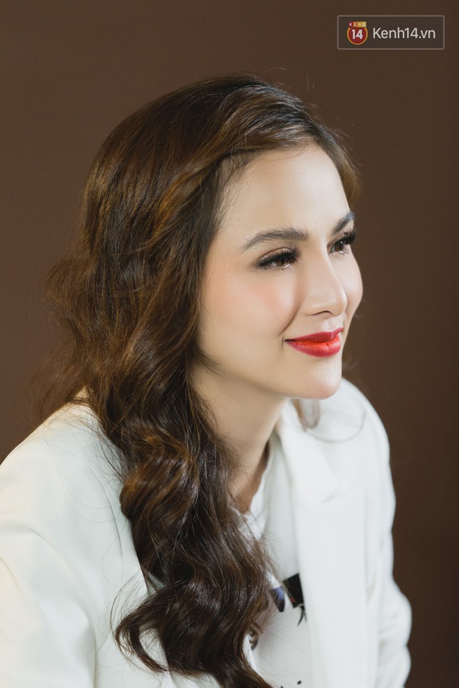 Diễm Hương chính thức nói về tin đồn ly hôn lần 2: Tôi không phải kiểu người nay chia tay mai lại dắt nhau đi biển làm trò cười!-10