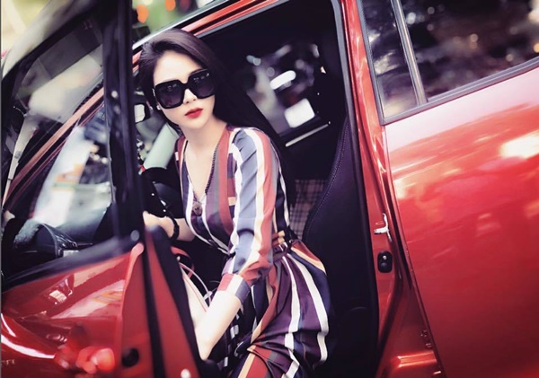 Nữ chính Những cô gái trong thành phố: Quê mùa trên phim, mẹ đơn thân sành điệu ngoài đời-4