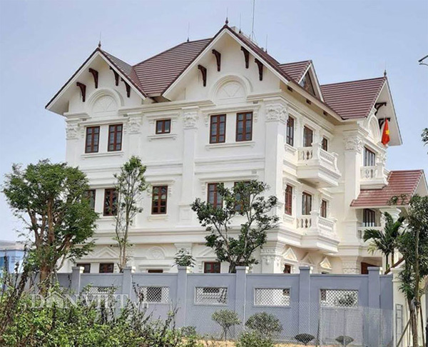 Choáng trước biệt thự siêu sang đại gia Quảng Bình-2