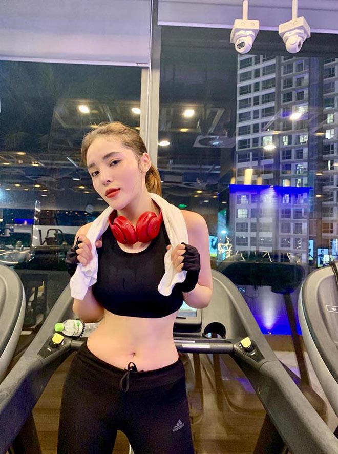 Ngắm vòng eo thon gọn, gây mê mẩn của Hoa hậu Kỳ Duyên-2