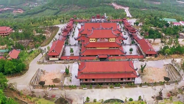 Cắp sách đến học chùa Ba Vàng cách tiếp thị, thu tiền-1