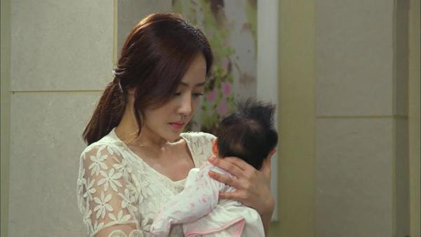 Cuống quýt đi làm khi con vừa tròn 2 tháng, tôi biếu không chồng cho osin-2