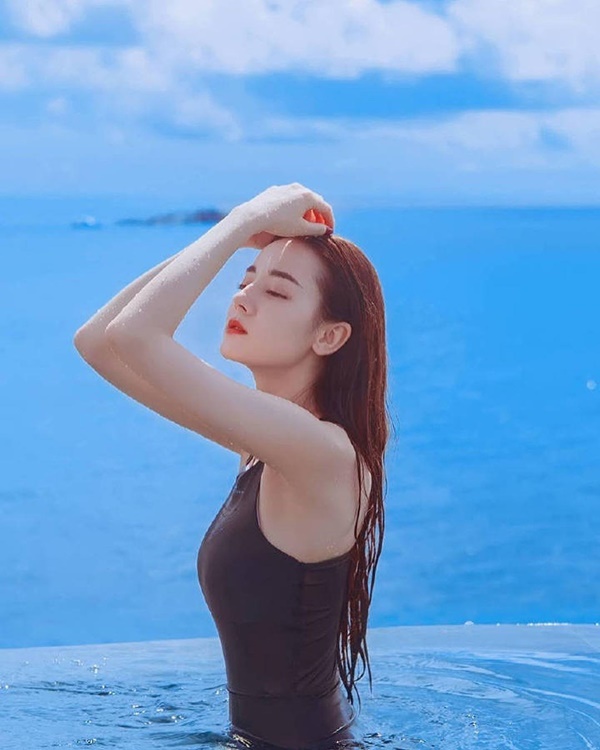 Nhan sắc khó cưỡng và ồn ào tình ái của 3 đại mỹ nhân Tân Cương-8