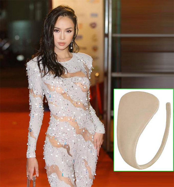 Nhờ item này, Hồ Ngọc Hà, Thuỷ Tiên không bị lộ hàng khi diện váy xẻ tới rốn-9