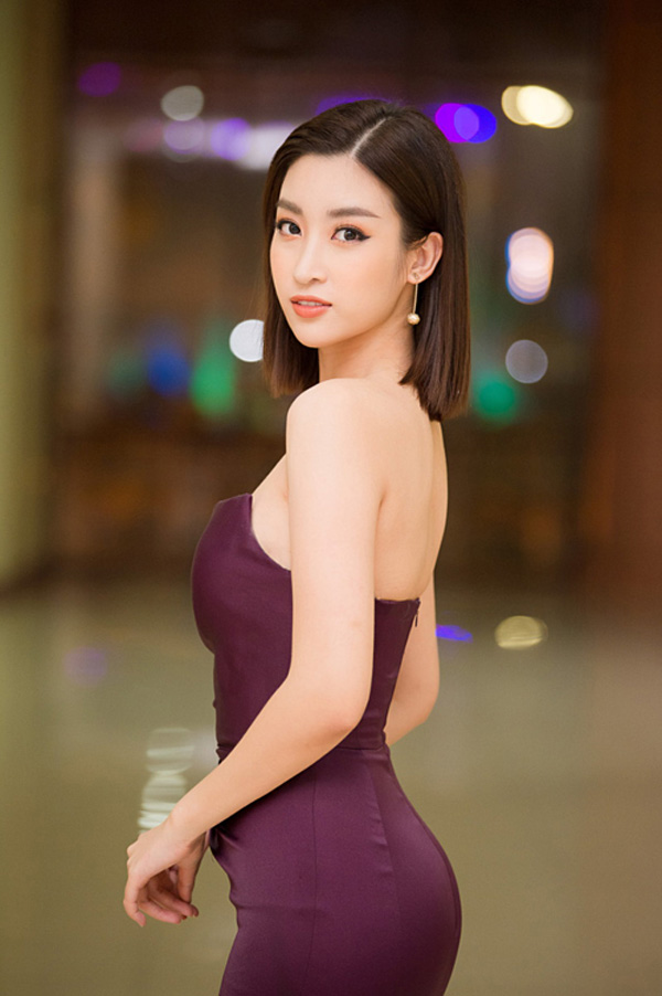 Có ai mà sang chảnh như Hoa hậu Đỗ Mỹ Linh, chi 30 triệu đồng mua túi hiệu chỉ để đựng hoa quả-3