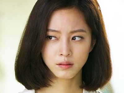 Khoe mâm cơm rồi nhiệt tình chê bai mẹ chồng, em chồng vào hỏi 1 câu khiến nàng dâu tẽn tò