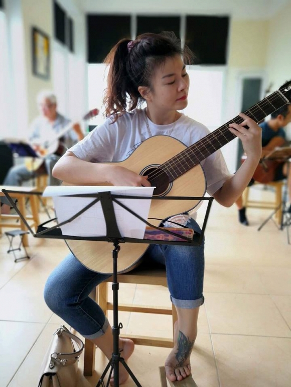 Nhan sắc xinh đẹp tuổi 44 và cuộc sống phơi phới của nữ diễn viên cong cớn nhất màn ảnh Việt-1