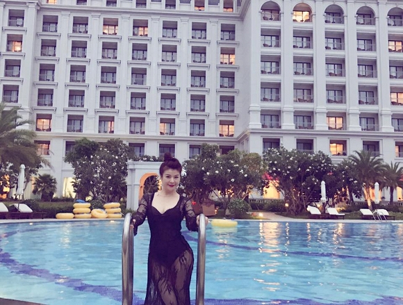 Nhan sắc xinh đẹp tuổi 44 và cuộc sống phơi phới của nữ diễn viên cong cớn nhất màn ảnh Việt-15
