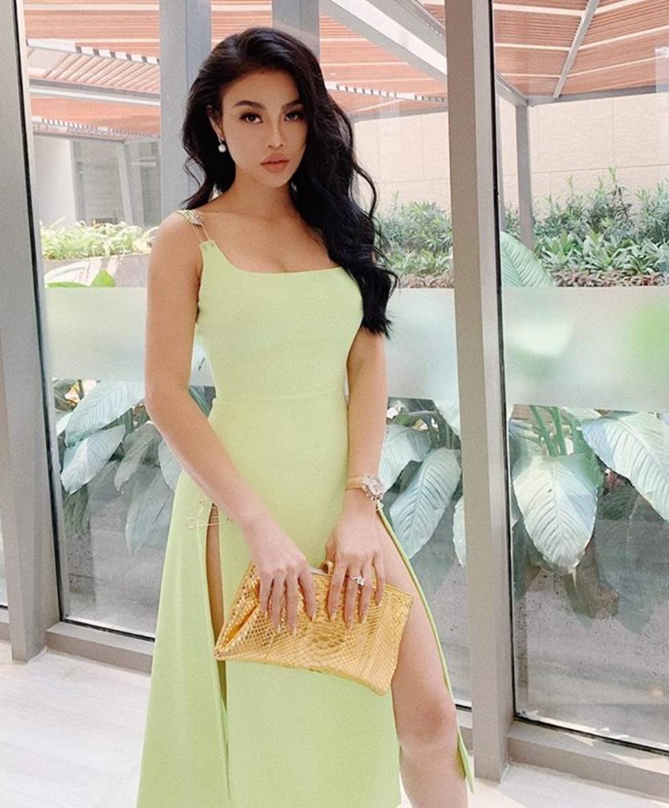 2 hot girl ăn chơi nhất Sài Thành: Sau ly hôn còn gợi cảm gấp bội-12