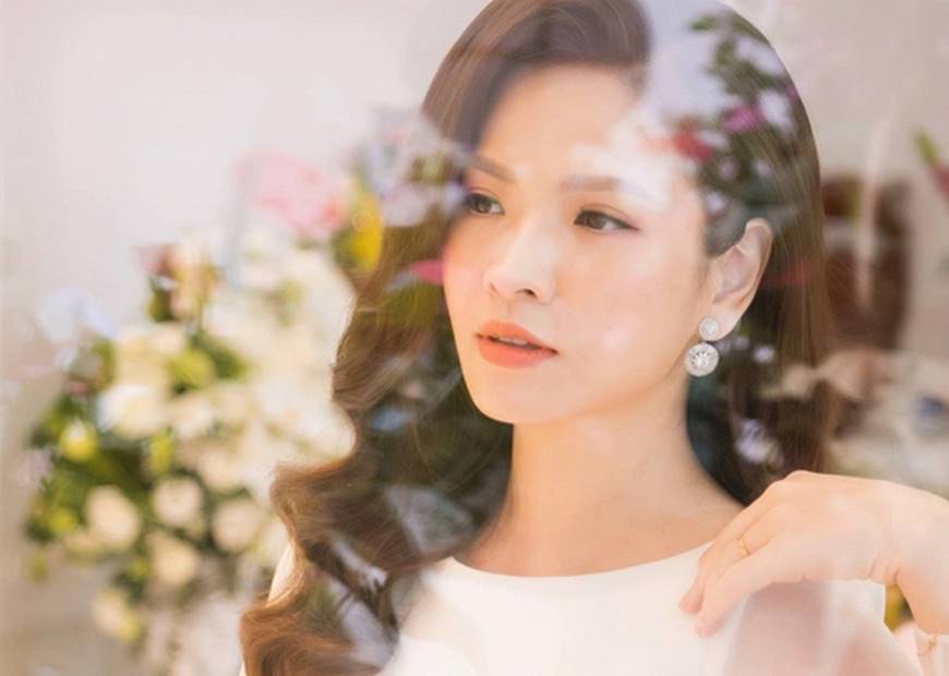 Chùm ảnh mới với biểu cảm nhan sắc ngọt ngào, thần thái nhẹ nhàng của MC Đan Lê-5