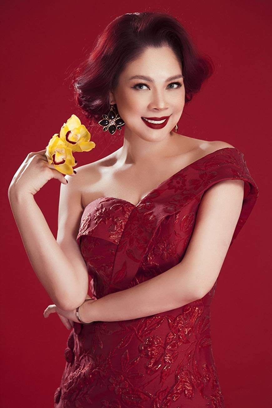 Thanh Thảo khoe nhan sắc mặn mà như cách khẳng định gái một con trông mòn con mắt-13