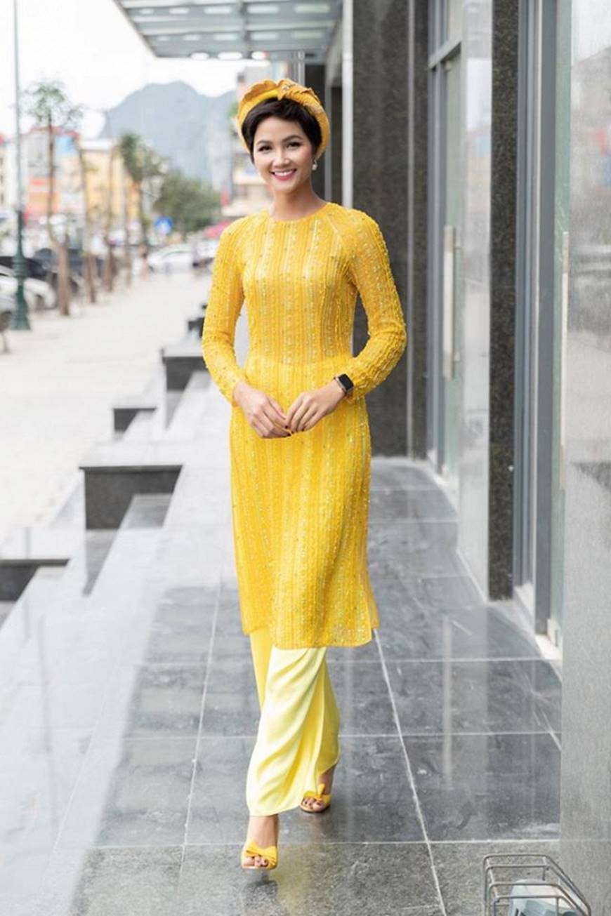 HHen Niê lại khiến dân mạng xao xuyến khi tung loạt ảnh mới với áo dài-4