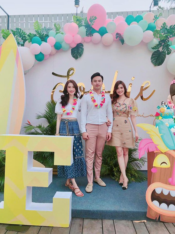 Vừa tròn 1 tuổi, con gái HH Đặng Thu Thảo đã diện váy hiệu chanh xả” gần 11 triệu khiến ai cũng xuýt xoa-1