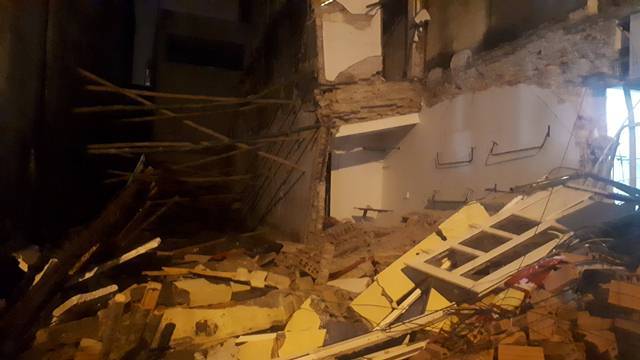 Nhà 2 tầng ở Thanh Hóa bất ngờ đổ sập trong đêm-3