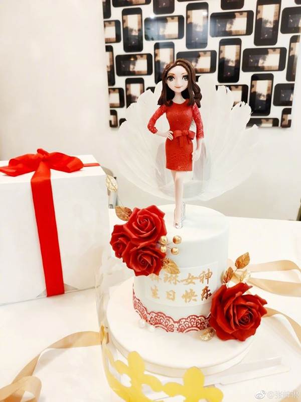 Hoa hậu thế giới Trương Tử Lâm xinh đẹp rạng ngời đón tuổi 35-4