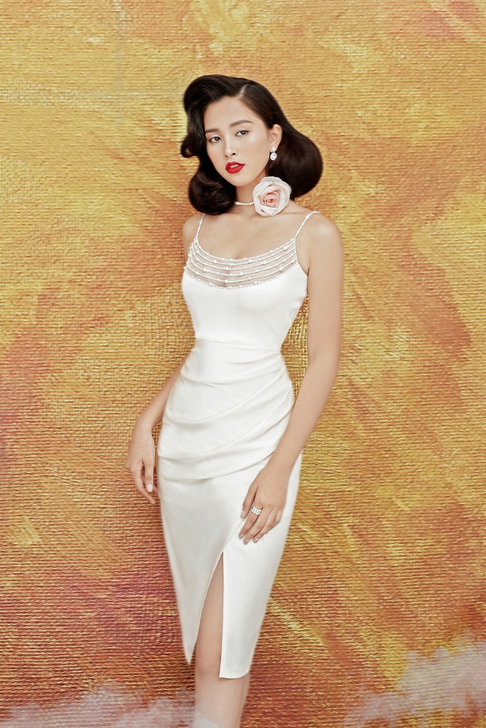 Mỹ nhân 10x Trần Tiểu Vy lột xác quyến rũ sau nửa năm đăng quang Hoa hậu Việt Nam 2018-5