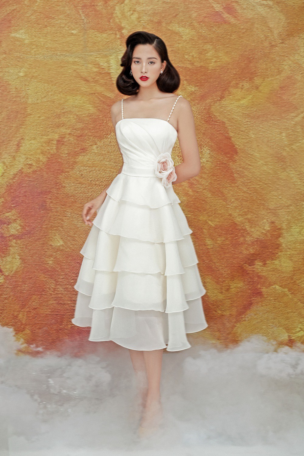 Mỹ nhân 10x Trần Tiểu Vy lột xác quyến rũ sau nửa năm đăng quang Hoa hậu Việt Nam 2018-7