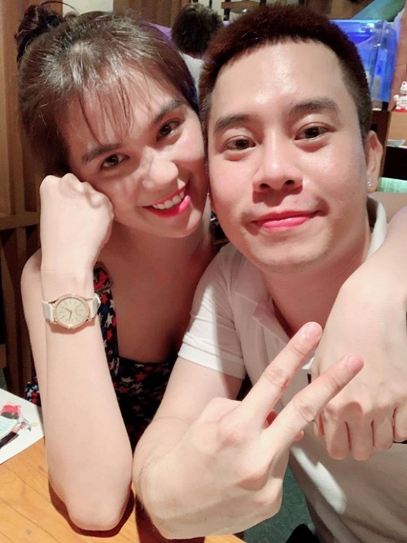 Giấu bạn trai lớn tuổi nhưng Ngọc Trinh lại công khai ôm hôn chàng trai này!-10